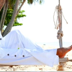 NWOT NEON BUDDA "IDEAL" ANKLE PANTS Side Buttons Size M White